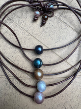 Load image into Gallery viewer, HC - Singel Angel Pearls Necklace 12mm
