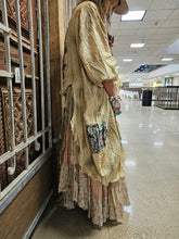 Load image into Gallery viewer, A Rare Bird - Rare Bloom Tunic
