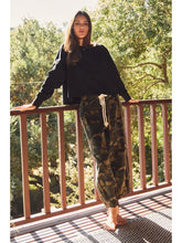 Load image into Gallery viewer, Oddi - Camo-Printed Drawstring Pants
