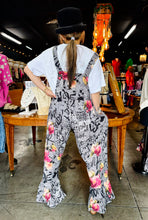 Load image into Gallery viewer, Indi &amp; Sai - Must Have You Overall
