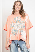 Load image into Gallery viewer, PATCH WORK OVER SIZED SHORT SLEEVE TOP
