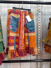 Load image into Gallery viewer, HCWL - Yoyo Slit Ruffle Shorts
