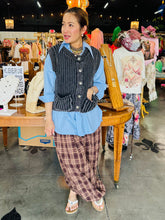 Load image into Gallery viewer, Turquoise Haven - Corded Concho Button Vest
