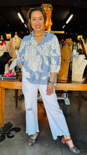 Load image into Gallery viewer, Mellie Flowy Collared Top  Floral Print
