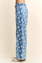 Load image into Gallery viewer, Davi &amp; Dani - Flower Print Wide-Leg Culotte Pants
