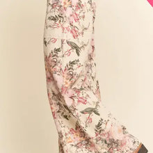 Load image into Gallery viewer, Davi &amp; Dani - Vintage Floral  Washed Bottom Pants

