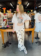 Load image into Gallery viewer, Davi &amp; Dani - Wide-Leg Satin Pant - Taupe Black Dot
