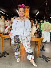 Load image into Gallery viewer, HCWL - Frill On/ Off Shoulder
