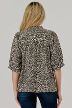 Load image into Gallery viewer, Devon Half Sleeve  Print Loose Top
