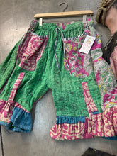 Load image into Gallery viewer, HCWL - Yoyo Slit Ruffle Shorts
