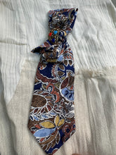 Load image into Gallery viewer, Hand Tie Neck Tie
