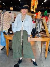 Load image into Gallery viewer, HCB -  Wide-Leg Culotte Pants Olive
