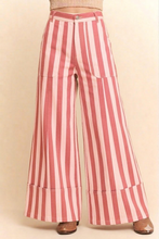 Load image into Gallery viewer, Davi &amp; Dani - Striped Wide Leg Jeans  Ship 9/28/29
