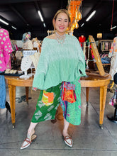 Load image into Gallery viewer, Davi &amp; Dani - Long Sleeve Sweater Cable Knit Pattern
