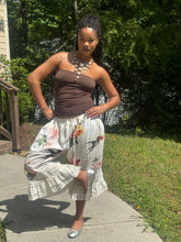 Load image into Gallery viewer, HCWL - Felicity Bloomers preorder ship First week May
