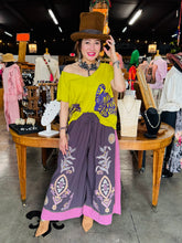 Load image into Gallery viewer, EMBROIDERY ELASTIC WASIT BAND WIDE PANTS

