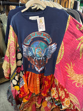 Load image into Gallery viewer, Indi and Sai - Upcycel Kantha Band Tee One OF The Kind
