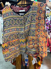 Load image into Gallery viewer, Indi and Sai - Kantha Sleeveless Button Top One Size
