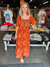 Load image into Gallery viewer, FLORAL PRINT SMOCKED TIERED MAXI DRESS
