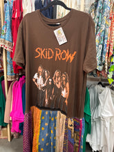 Load image into Gallery viewer, Indi and Sai - Upcycle Kantha Band Tee One OF The Kind
