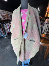 Load image into Gallery viewer, Indi And Sai - Vintage Jacket OOAK
