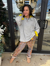 Load image into Gallery viewer, Carole Christian - Cozy Soft Pocket Top (5 colors)
