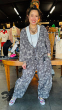 Load image into Gallery viewer, Dusty Rose Linen Jacket
