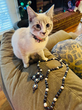Load image into Gallery viewer, HC - Lariat Prayer Black/White Pearls Cross Necklace 40"
