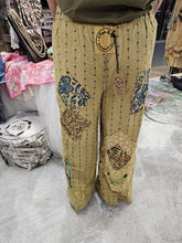 Load image into Gallery viewer, A Rare Bird - Dahlia Reversible Pant
