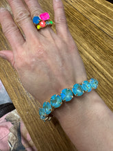 Load image into Gallery viewer, SORRELLI -  London Stretch Bracelet Blue Delite
