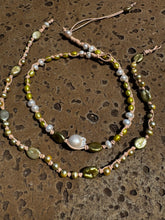 Load image into Gallery viewer, HC - Big Ball Upside Down Knot Pearls Necklace Green/White
