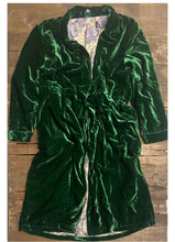 Load image into Gallery viewer, Jaded Gypsy - Golden Slumber Duster - Emerald
