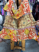 Load image into Gallery viewer, Indi &amp; Sai - Ruffle Kantha Bag
