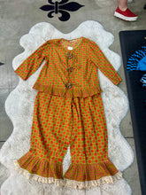 Load image into Gallery viewer, I Love Linen - Love Me Some Dot Top

