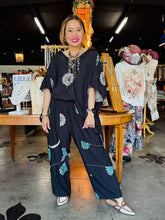 Load image into Gallery viewer, I Love Linen - Harem Pants Concho Print
