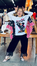 Load image into Gallery viewer, Indi and Sai - Upcycle Kantha Band Tee One OF The Kind
