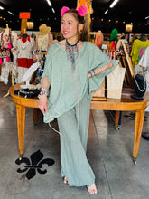 Load image into Gallery viewer, Karamel Collection - Loose Top Linen - Sage Green
