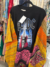 Load image into Gallery viewer, Indi and Sai - Upcycle Kantha Band Tee One OF The Kind
