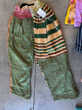 Load image into Gallery viewer, Indi And Sai - Smookwaist Kantha Pants

