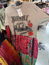 Load image into Gallery viewer, Indi and Sai - Upcycel Kantha Band Tee One OF The Kind

