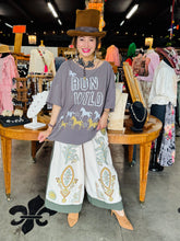 Load image into Gallery viewer, EMBROIDERY ELASTIC WASIT BAND WIDE PANTS
