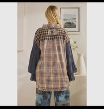 Load image into Gallery viewer, Oli &amp; Hali - Navy Washed Plaid Mixed Terry Quilting Detail Pants
