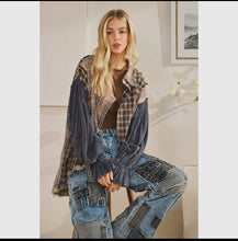 Load image into Gallery viewer, Oli &amp; Hali - Navy Washed Plaid Mixed Terry Quilting Detail Pants
