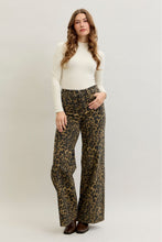 Load image into Gallery viewer, HW Retro Wide Leopard Print Jeans
