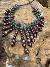Load image into Gallery viewer, HC - Collar Jade Stone &amp; Brown Pearl Necklace
