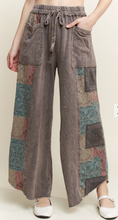 Load image into Gallery viewer, J. Her - Mineral Wash Paisley Cropped pants
