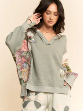 Load image into Gallery viewer, Davi &amp; Dani - Soft Waffle Knit Flower Patchwork Hoodie Top

