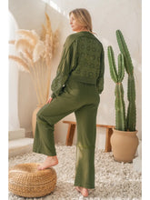 Load image into Gallery viewer, Plus Acid Washed French Terry Pants
