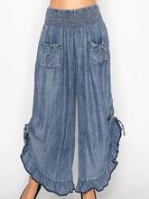 Load image into Gallery viewer, Origami - CHAMBRAY ELASTIC WAIST BLOOMER PANTS WITH POCKETS
