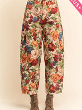 Load image into Gallery viewer, Davi &amp; Dani - Flower Mesh Cargo Joggers
